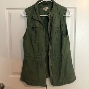 Utilitarian vest